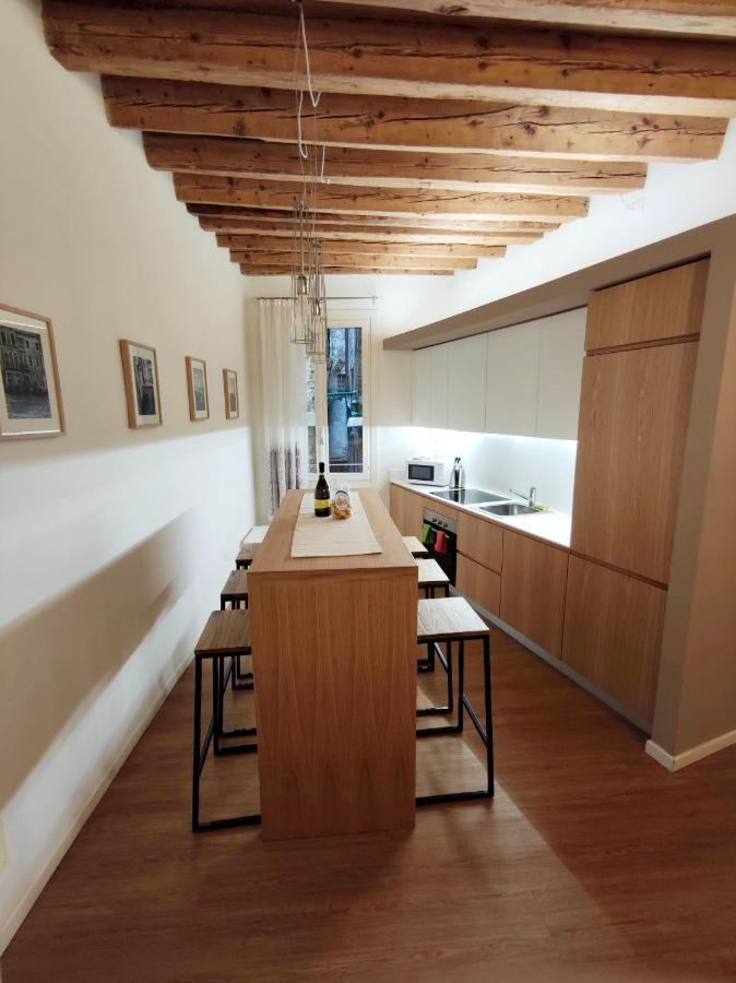 Deluxe 3 Bedroom Flat In Rialto Venecia Exterior foto