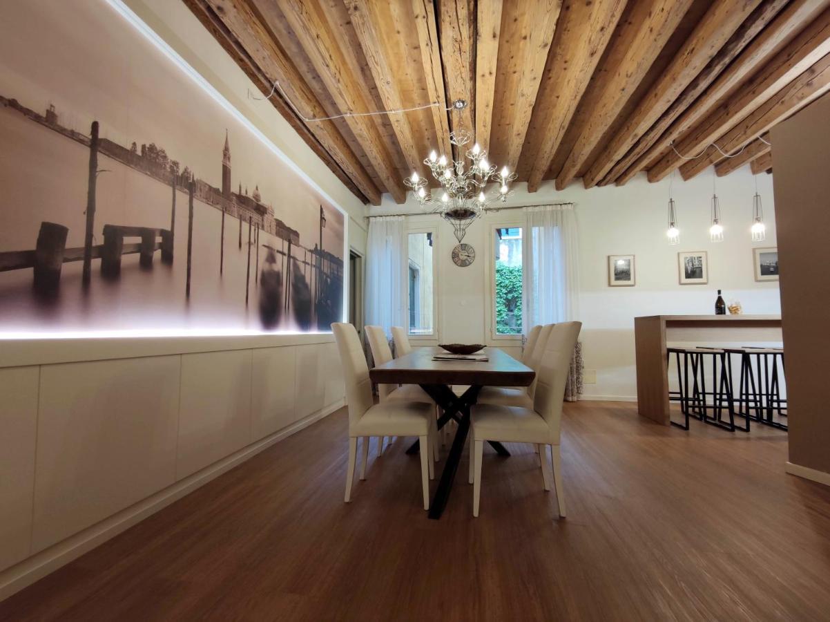 Deluxe 3 Bedroom Flat In Rialto Venecia Exterior foto