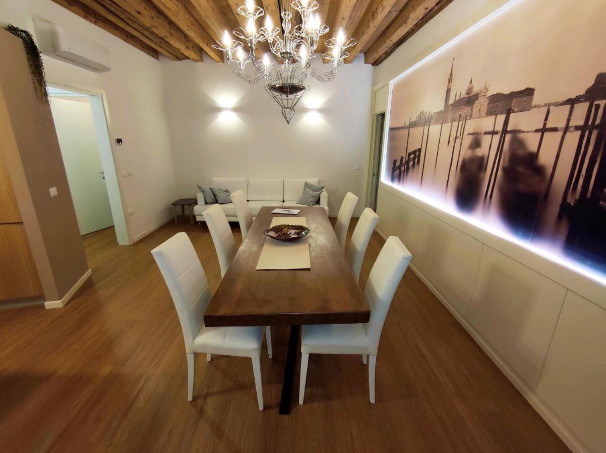 Deluxe 3 Bedroom Flat In Rialto Venecia Exterior foto